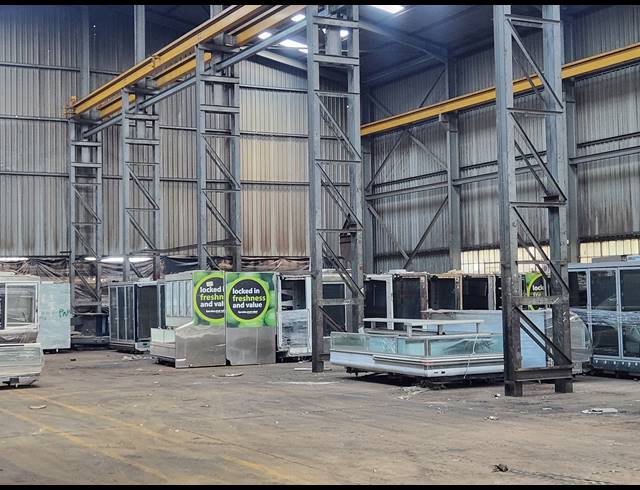 2,400M² WAREHOUSE TO LET IN WADEVILLE